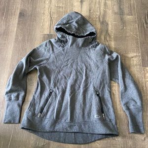 Womens Oakley pullover